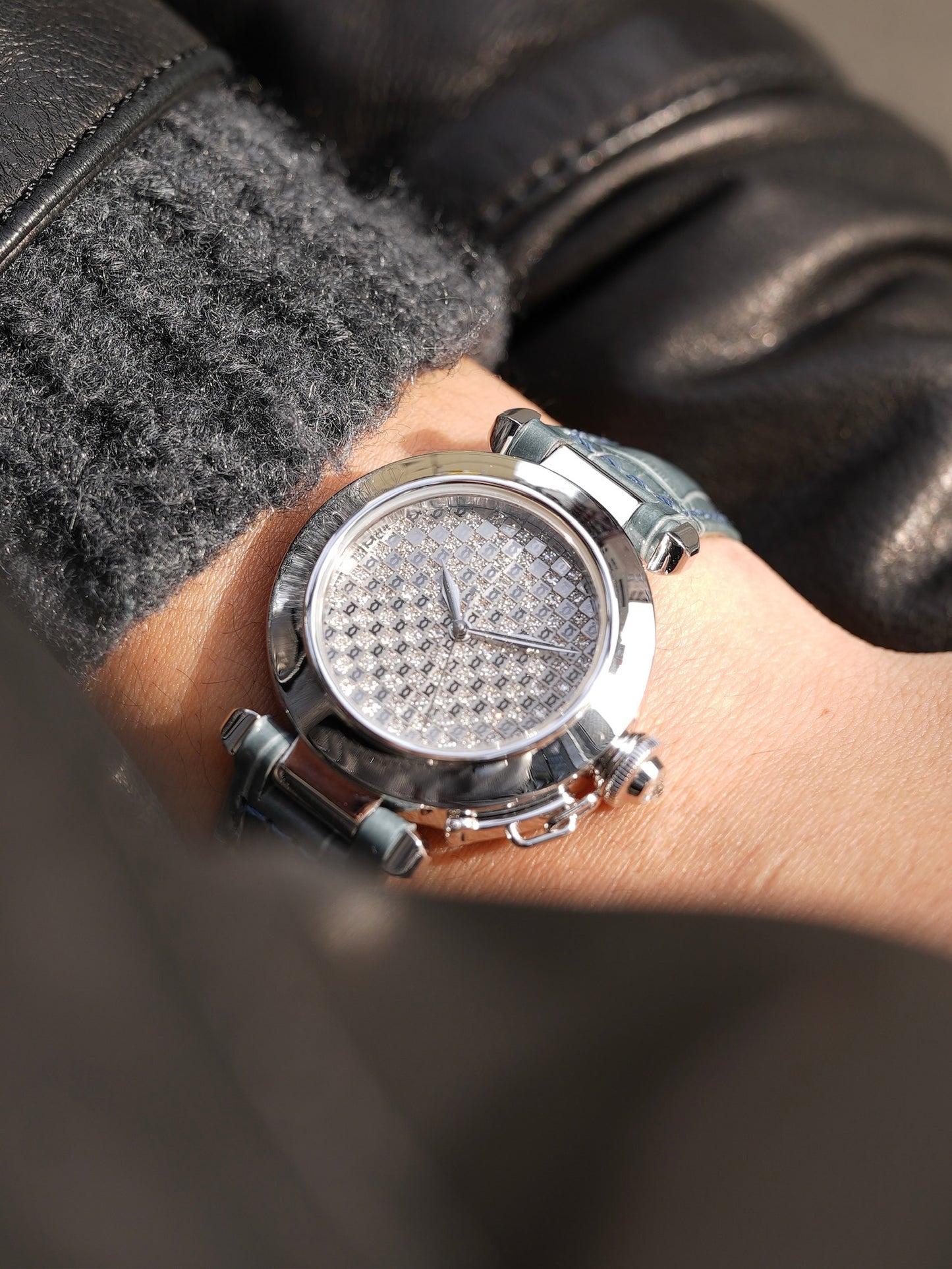 Cartier Pasha 32mm / 18WG / Factory diamonds