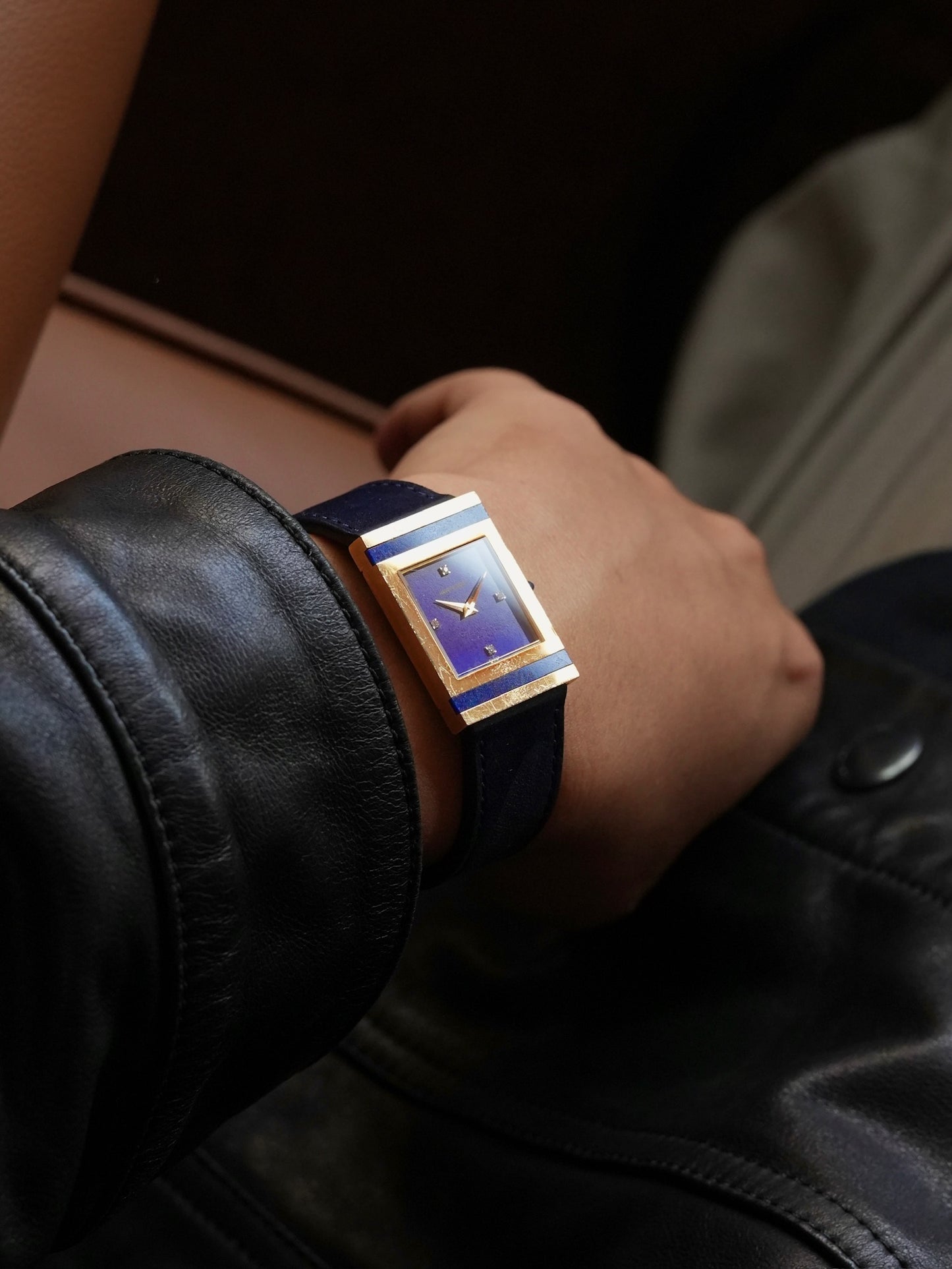 Harry Winston Lapis dial with 4P Diamond index 18K case