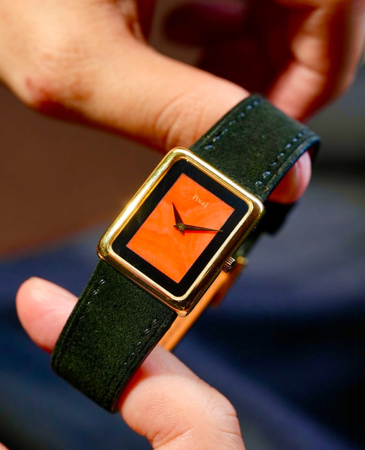 Piaget 1980s 18K Yellow Gold Manual Winding 23mm Coral × Onyx