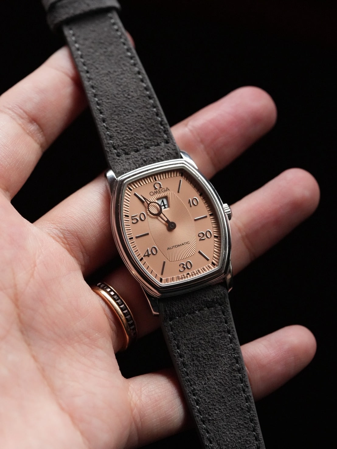 Omega Jumping Hour