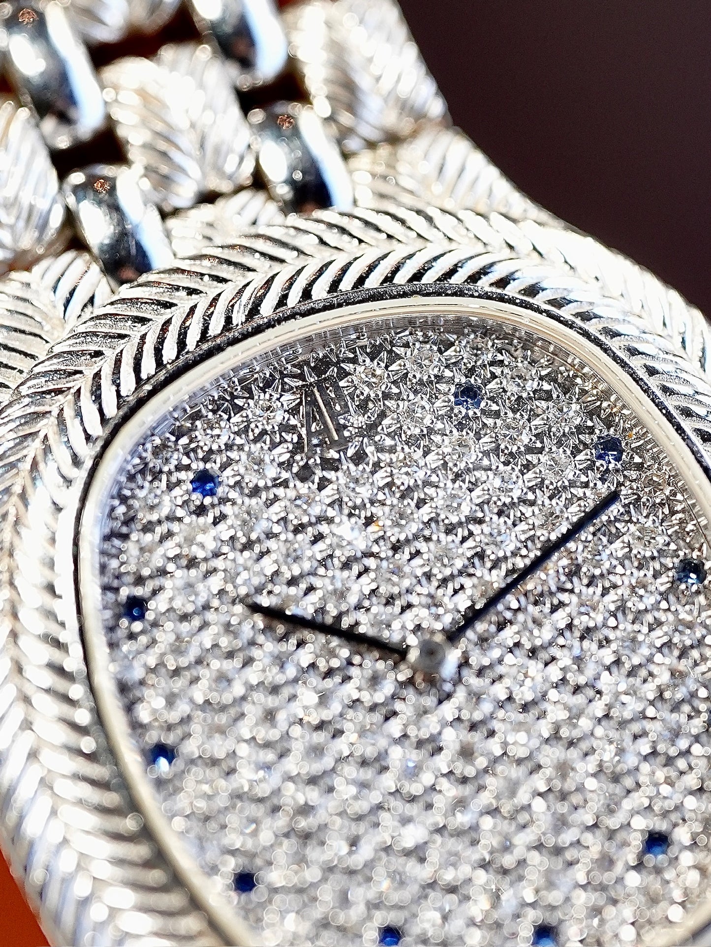 Audemars Piguet 90s / 18WG / Factory diamonds and sapphire