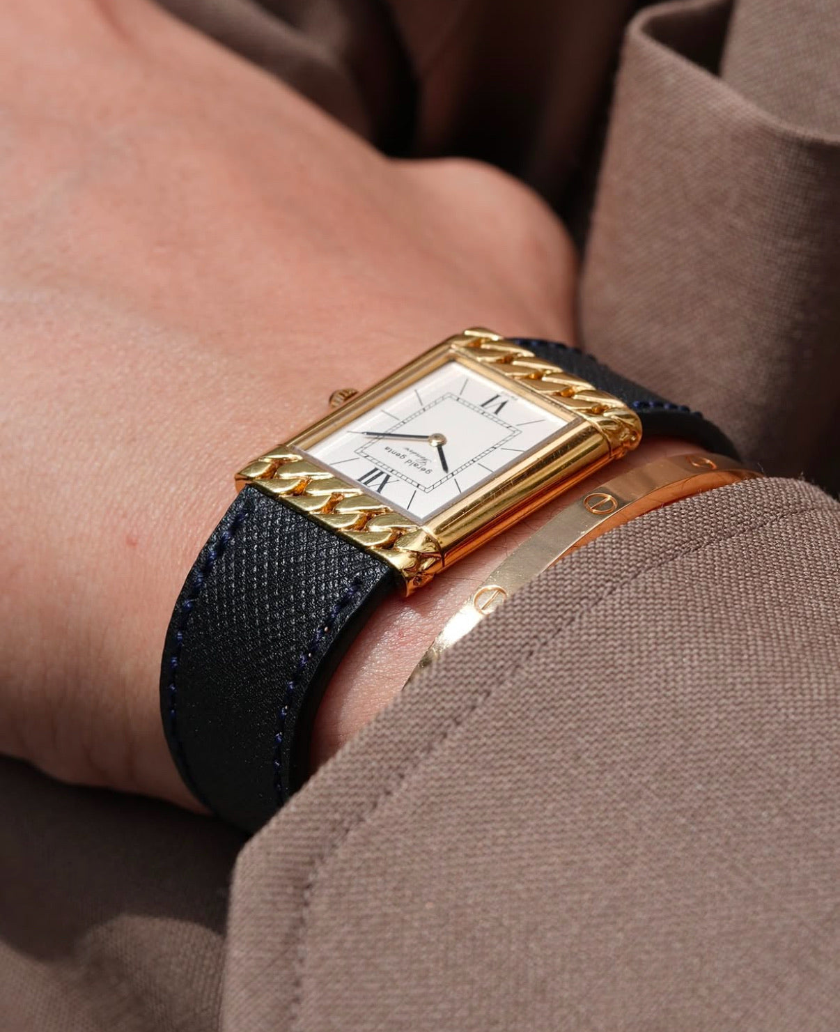 Gerald Genta 1990s 18K Yellow Gold 23mm Manual Winding – C4C Vintage ...