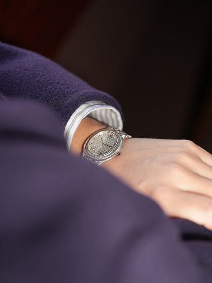 Audemars Piguet 90s / 18WG / Factory diamonds and sapphire