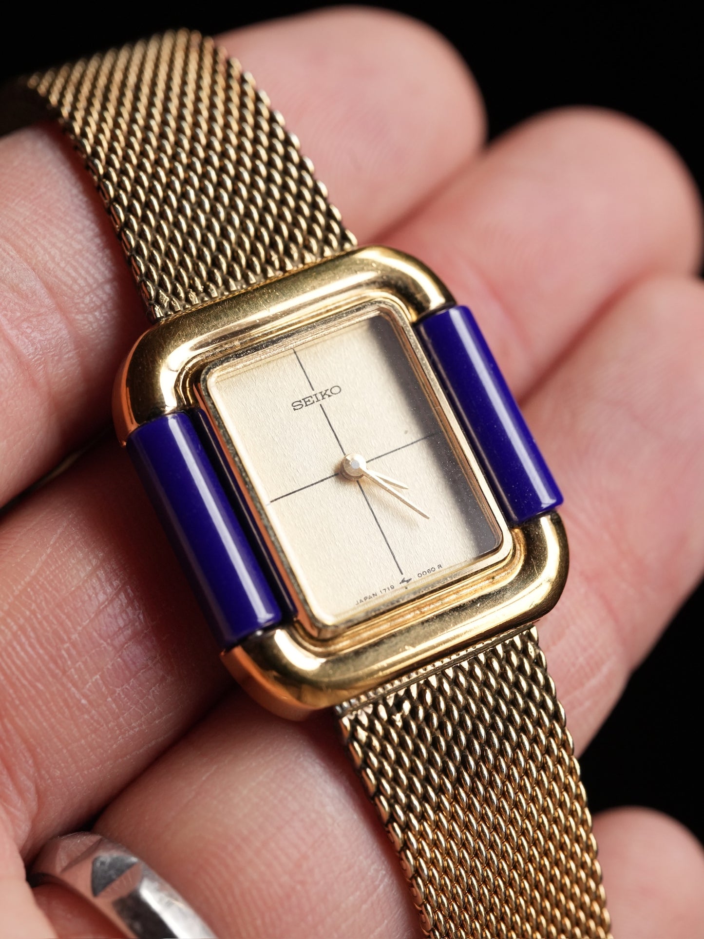 Seiko 1719-3070 Blue Stone Square – SGP/SS Gold Dial Back-Crown Manual Wind Bracelet Model