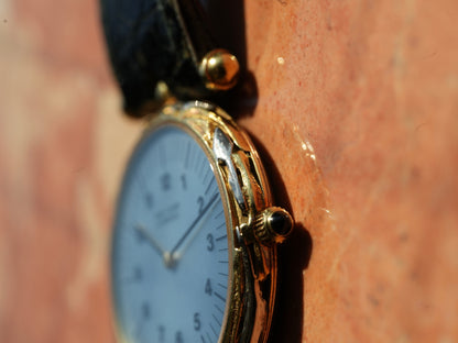 Van Cleef & Arpels MOP Dial With Box