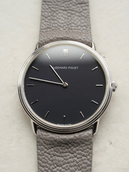 Audemars Piguet Extra Flat round step bezel