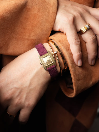 Bvlgari Vintage Bark-Finished 18K Yellow Gold Watch