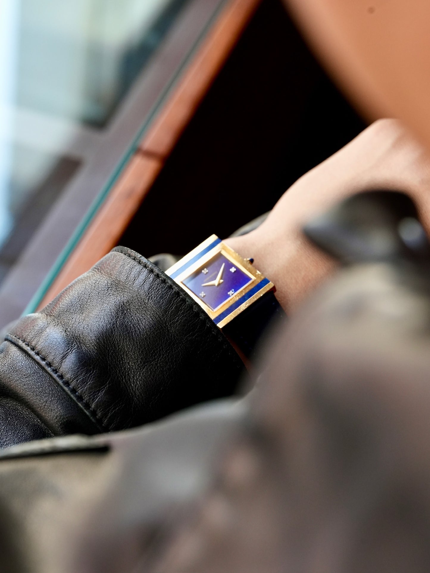 Harry Winston Lapis dial with 4P Diamond index 18K case