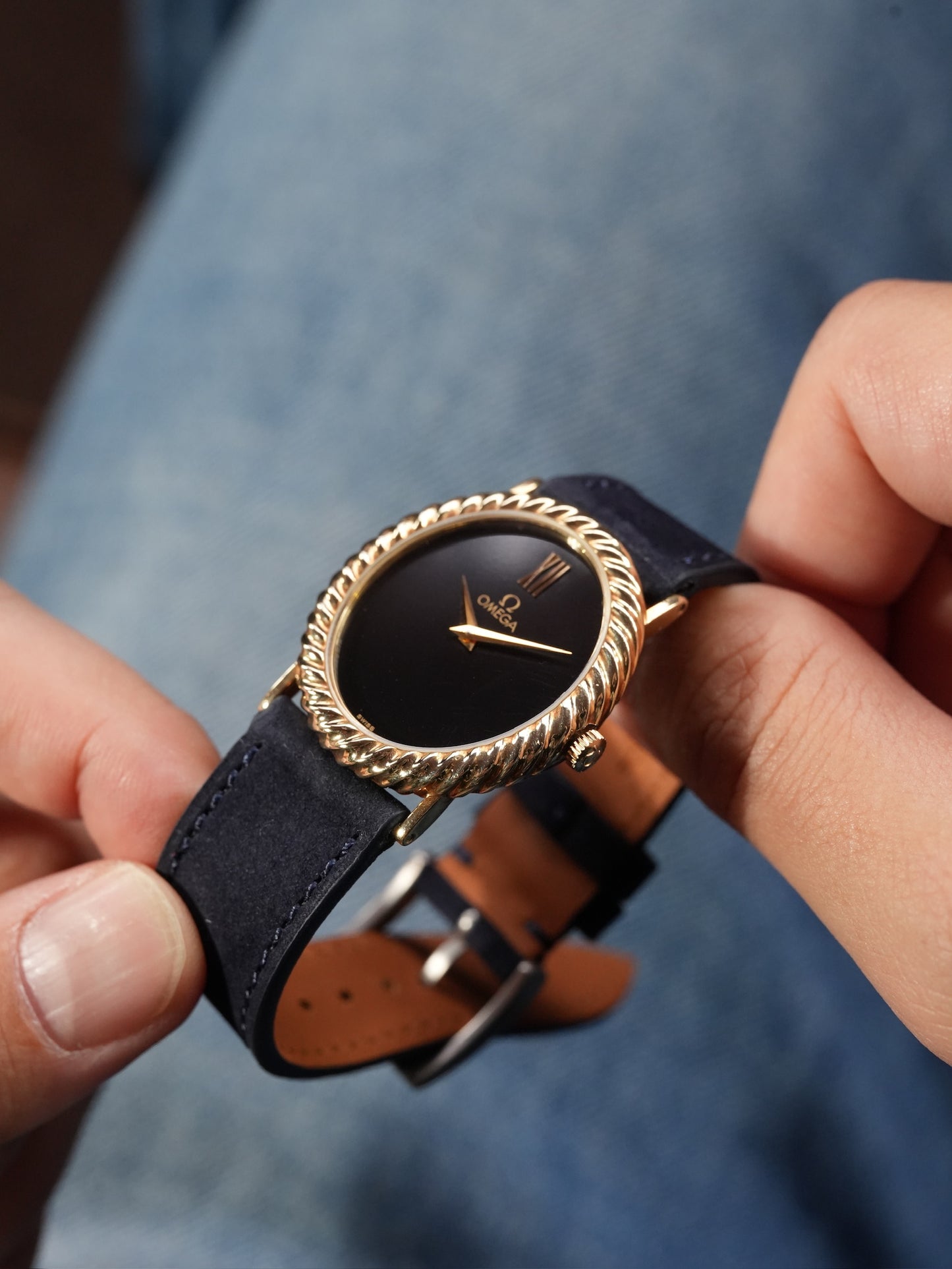 Omega 70's / 14K / oval shape