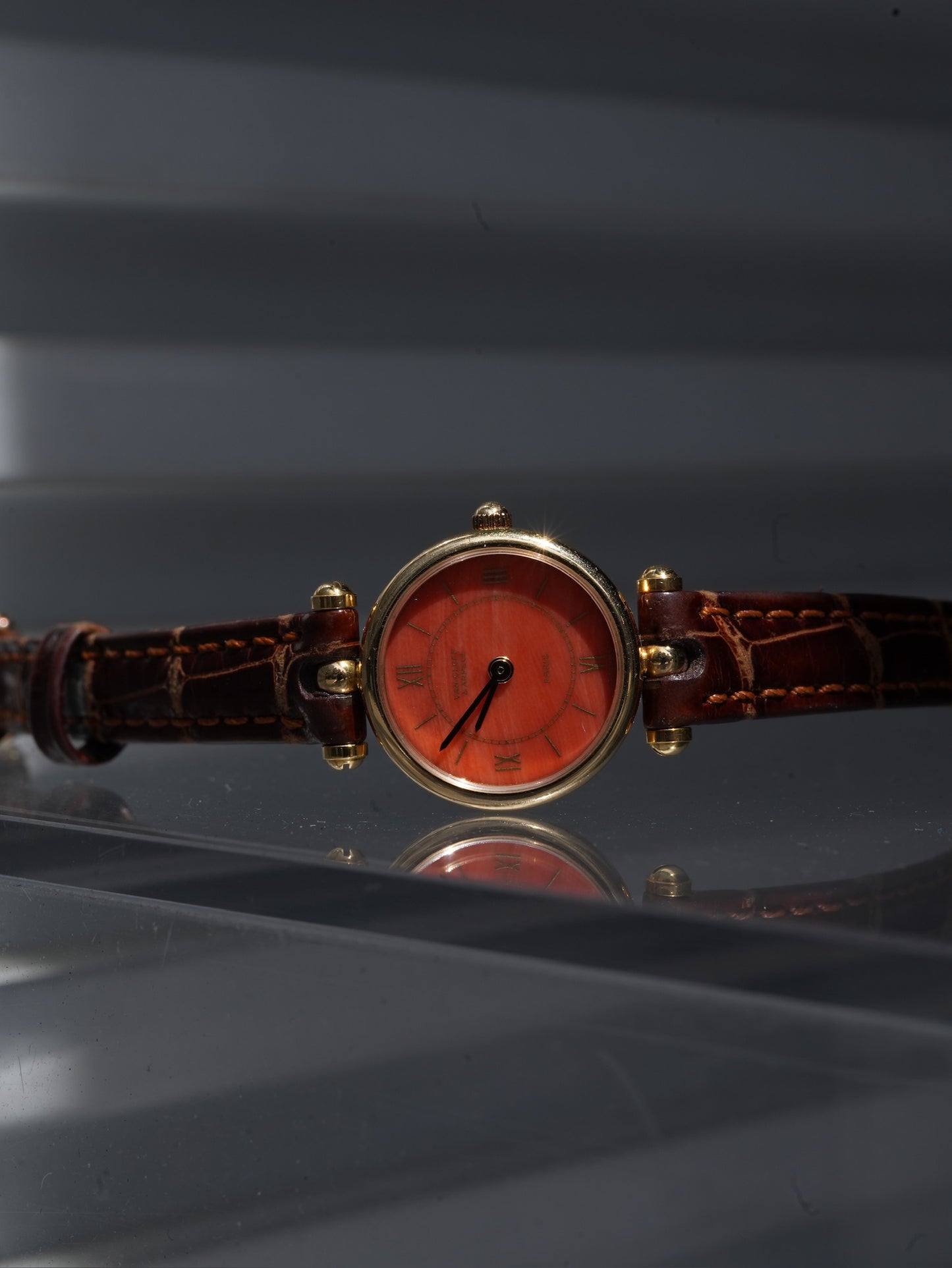 Van Cleef & Arpels Classic / Coral dial