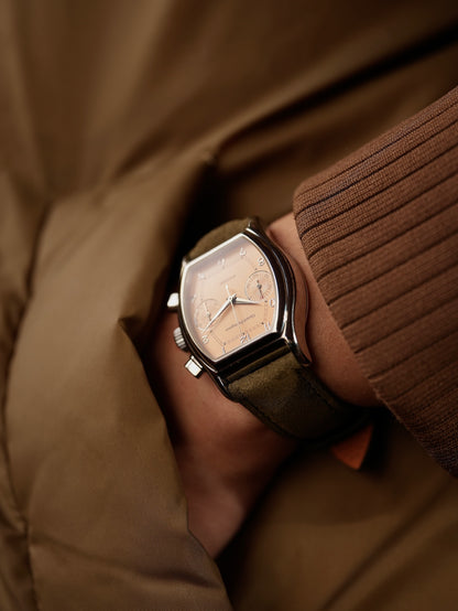 GIRARD PERREGAUX Richeville / Salmon dial