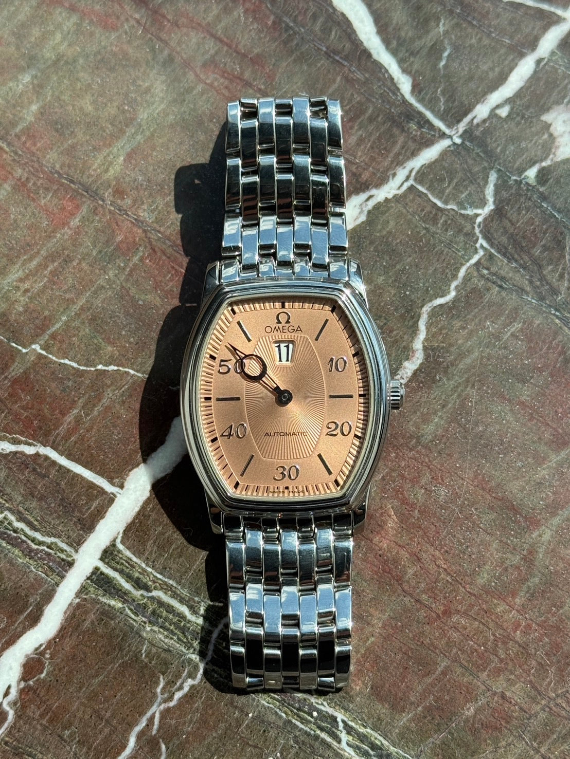 omega jumping hour