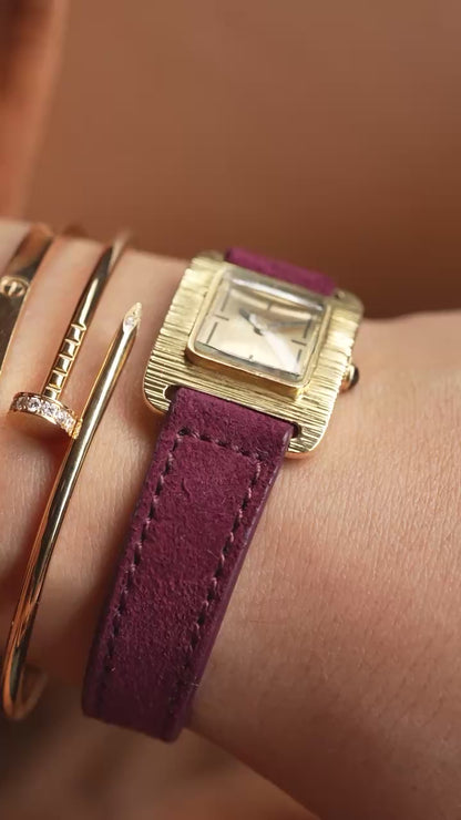 Bvlgari Vintage Bark-Finished 18K Yellow Gold Watch